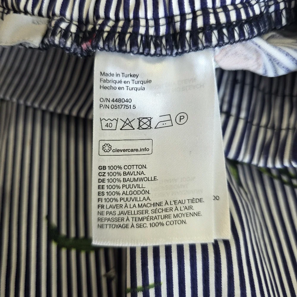 H&M Navy & White Pinstripe A-Line Skirt with Multicolor Floral print - Picture 7 of 8